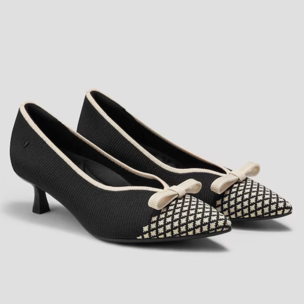 Vivaia Serena pointy toe kitten heel bow Sz 40 US 9